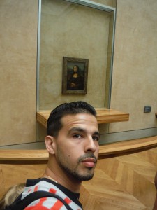Chilling at the Louvre with Mona Lisa