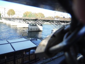 tourist in paris top 5 places to visit in paris
